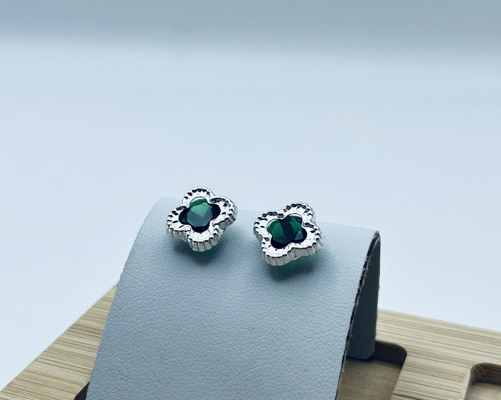 Aros trébol verde esmaltados