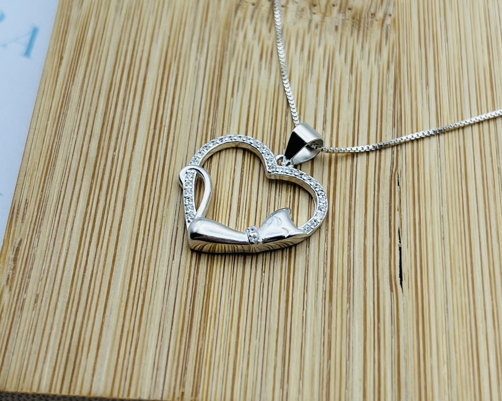 Conjunto Corazón Felino Circones