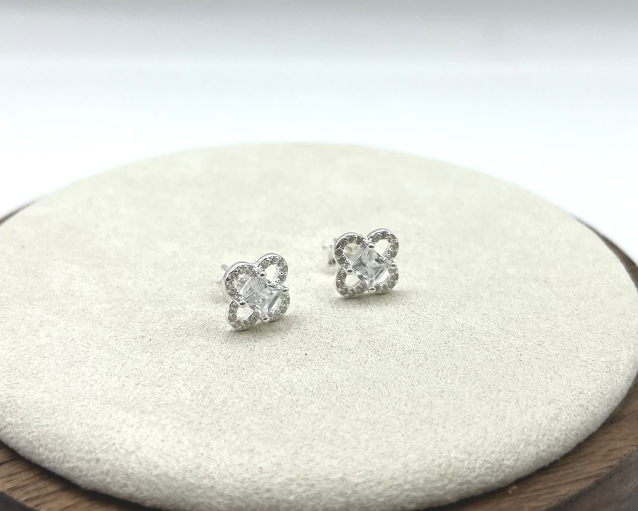 Aros Trebol De La Suerte Circón - 1cm