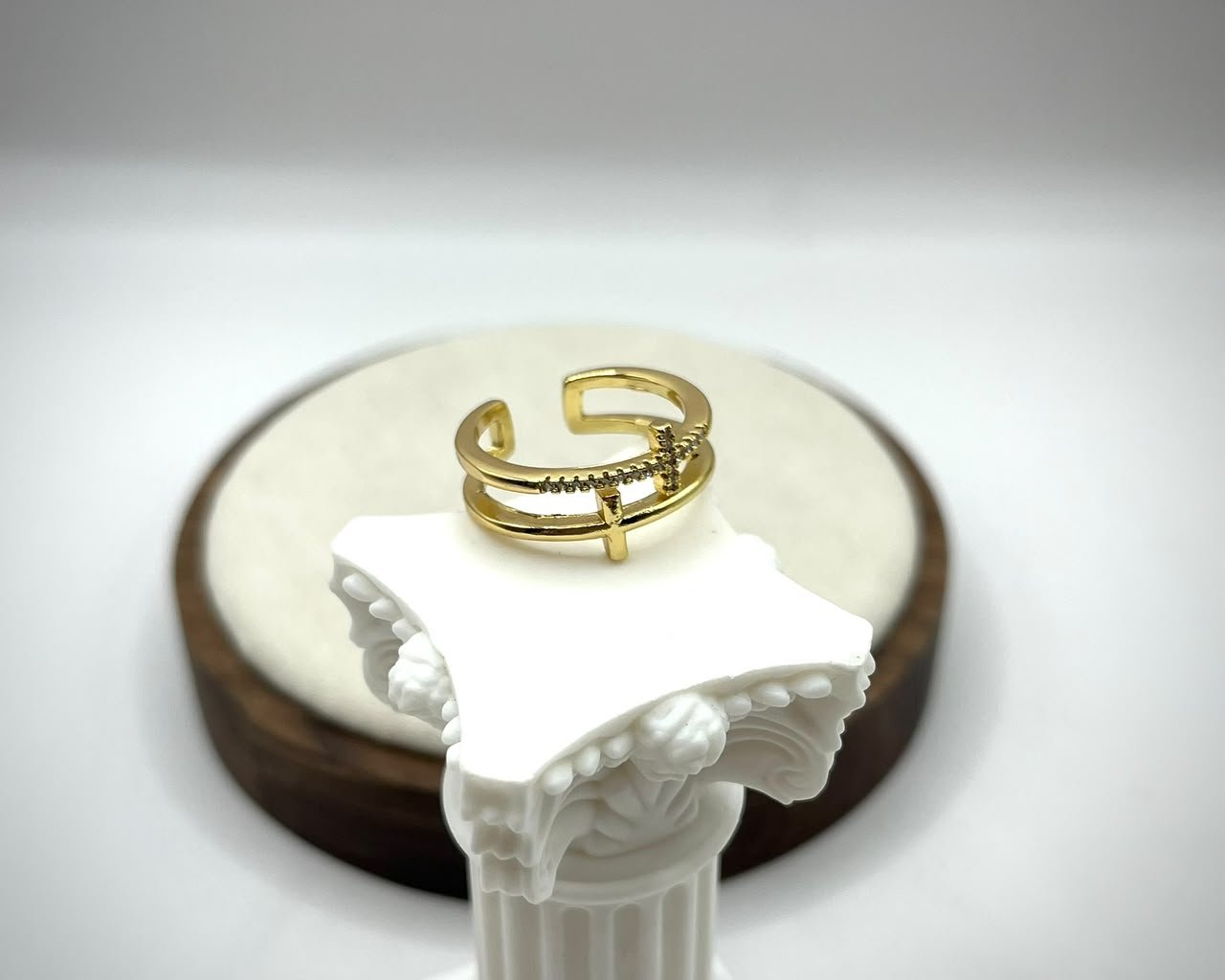 Anillo Ajustable Cruz Con Circones