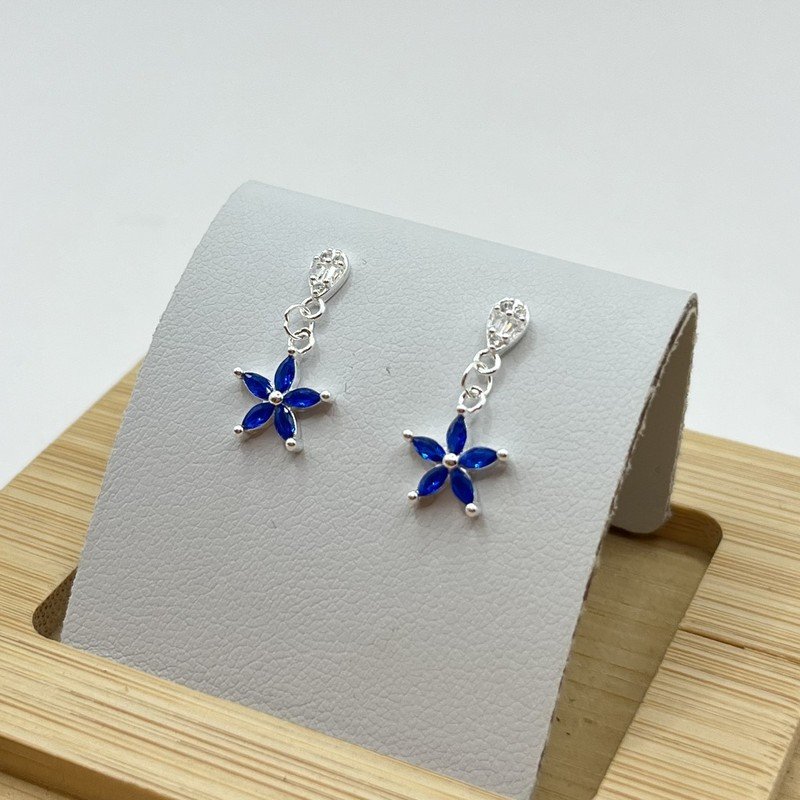 Imagen de Aros Flor Circones Zafiro - 1.7cm