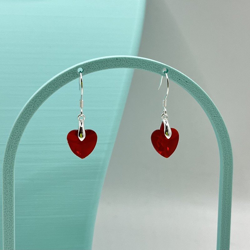 Imagen de Aros Corazón Cristal Hechos Con Swarovski Rojo