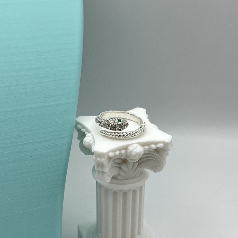 Anillo Serpiente Ajustable Con Circones