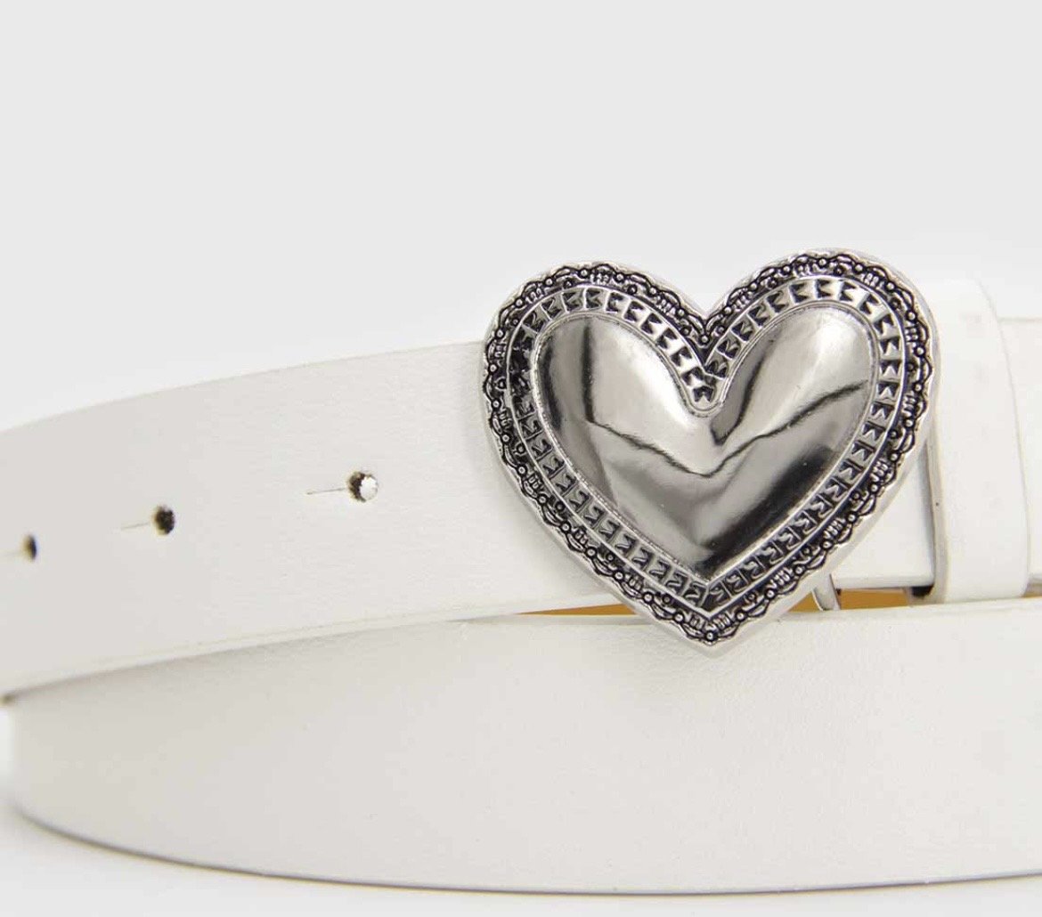 Imagen adicional 1 de Cinturón Blanco con Corazón