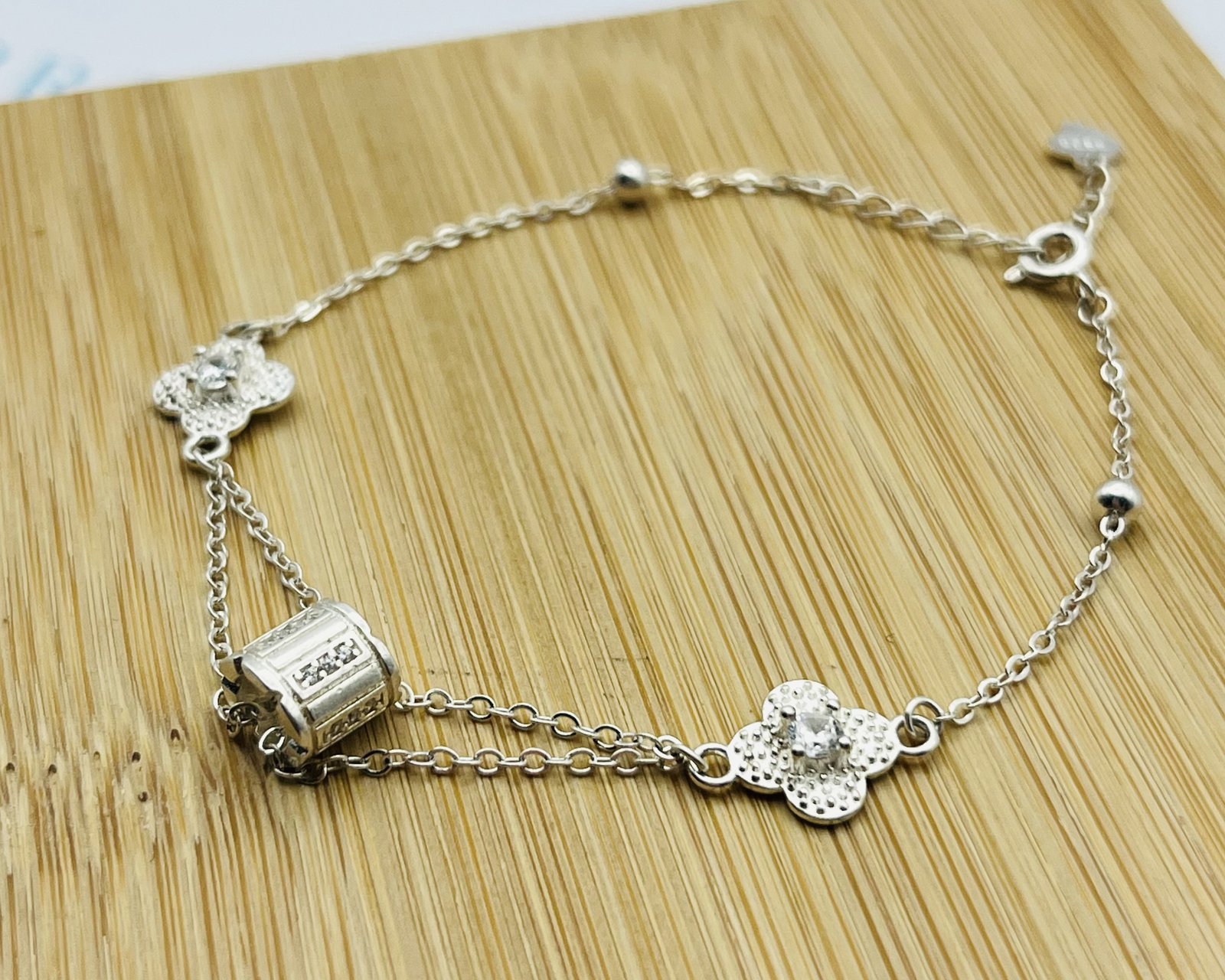 Imagen adicional 1 de Pulsera Trebol