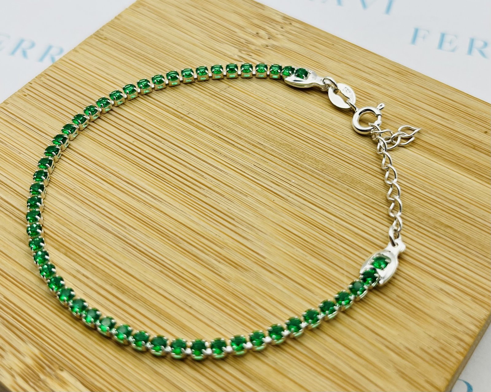 Imagen adicional 1 de Pulsera Tennis Cristal Verde - 22cm