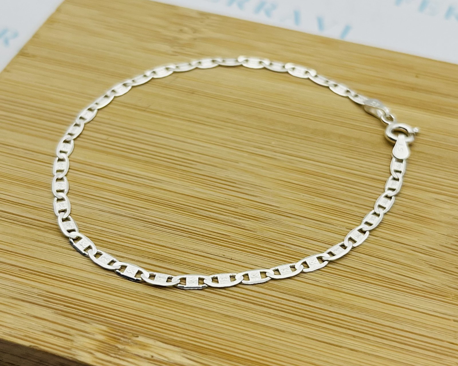 Imagen adicional 1 de Pulsera Gucci Faceteada - 19 cm