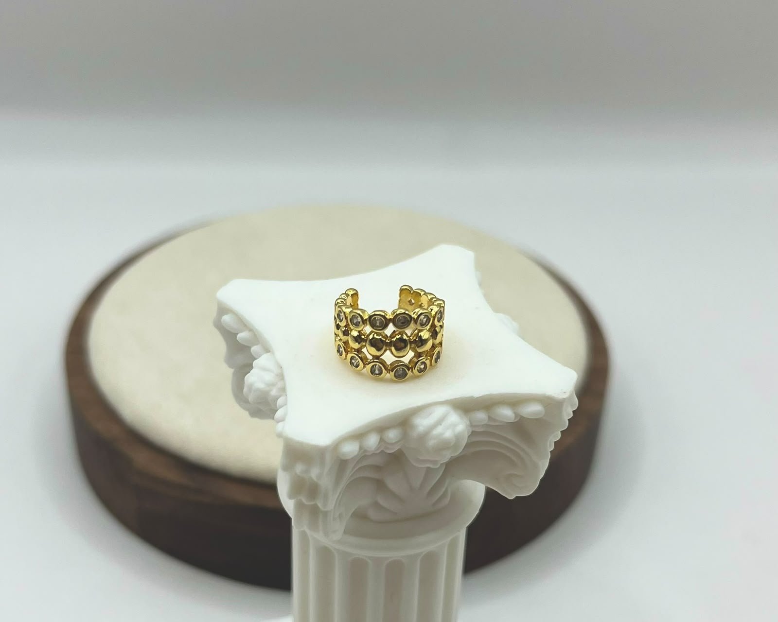 Imagen adicional 1 de Aros Ear Cuff  Coral
