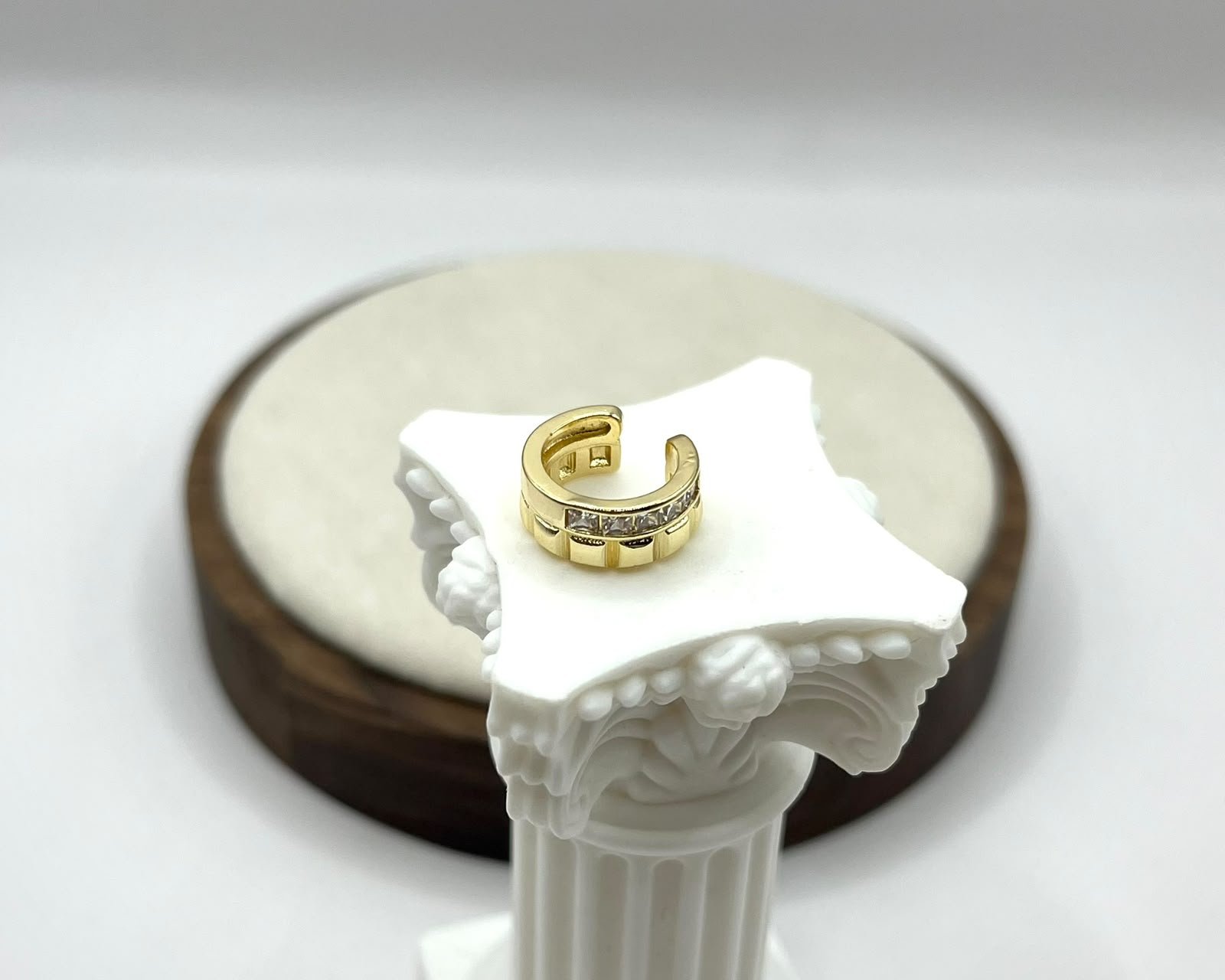 Imagen adicional 1 de Aros Ear Cuff Cristal Cuadrado